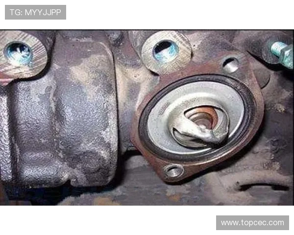 挖掘机节温器损坏判定方法